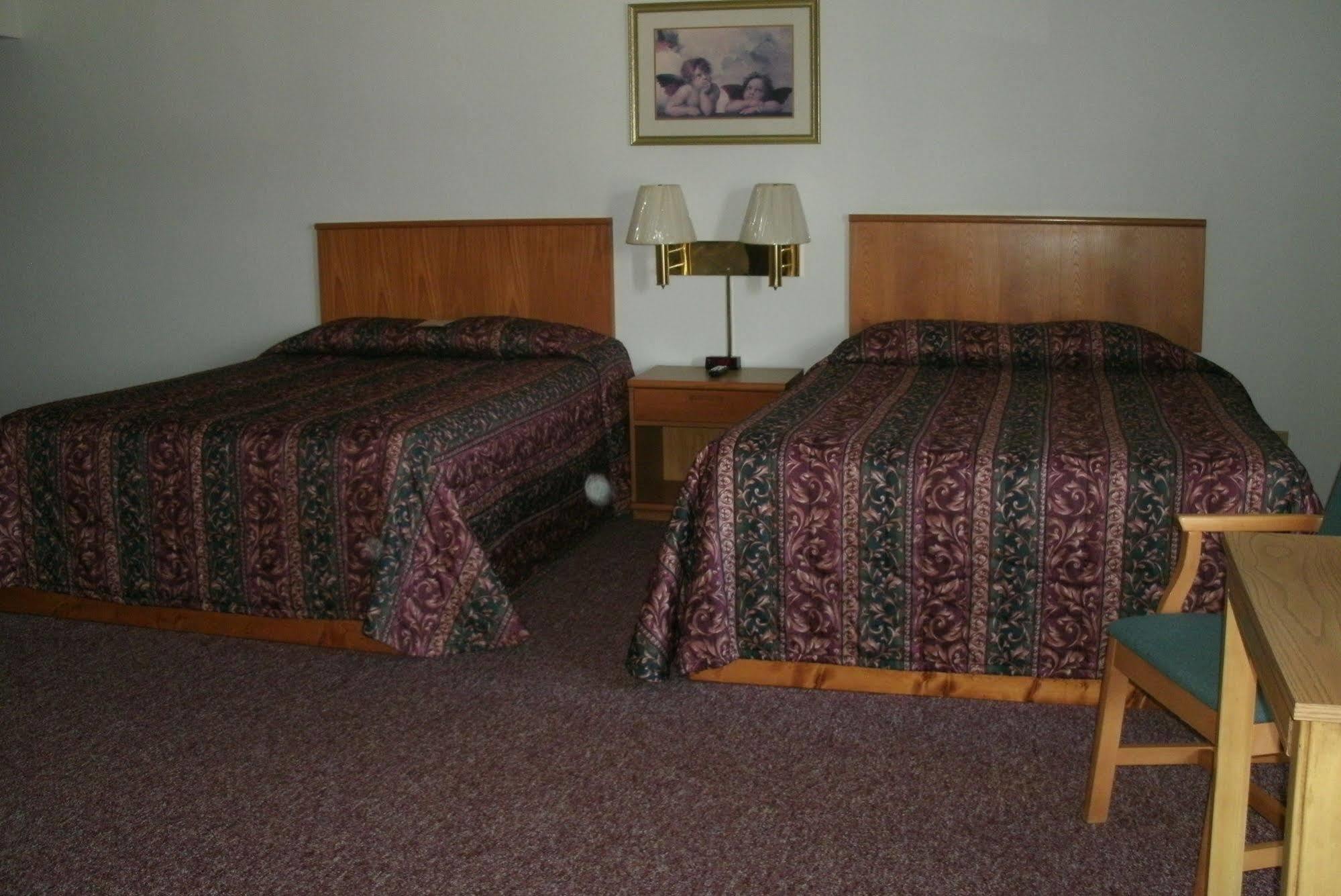 Budget Host Inn Ironwood Exterior foto